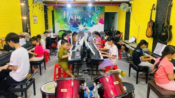 Trải Nghiệm Lớp Học Âm Nhạc tại Nhạc Rừng Bình Chánh: Nơi Khởi Nguồn Đam Mê
